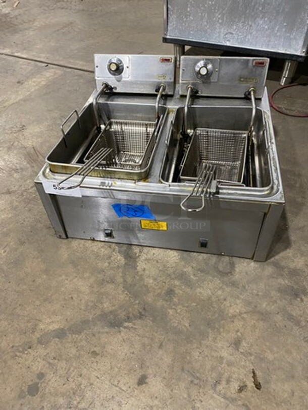 Commercial Countertop Electric Powered Deep Fat Fryer! With Metal Frying Baskets! All Stainless Steel!