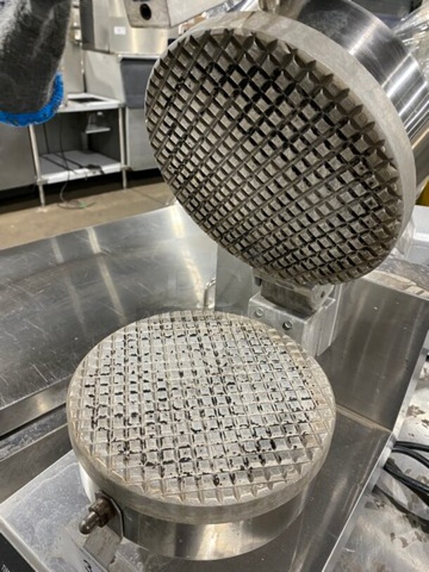 Star Commercial Countertop Waffle Cone Baker Press! All Stainless Steel! Model: SWCBE SN: WCB0975 - Image 6 of 9