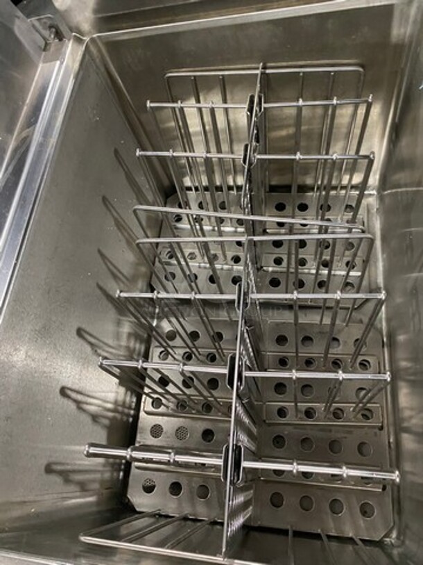 WOW! Elkay Commercial Pasta Cooker/ Rethermalizer! With Back And Single Side Splash! All Stainless Steel! On Legs! Model: RTB14SLOPB 208V 3 Phase - Image 5 of 9