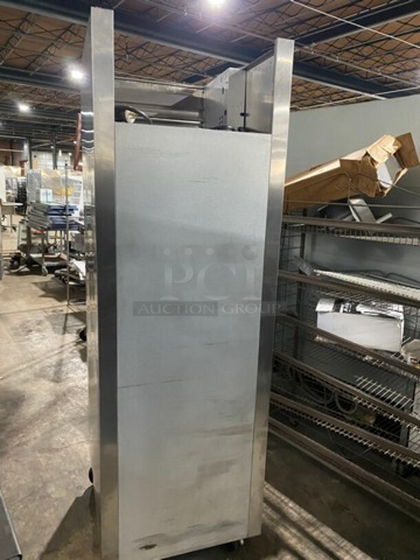 Traulsen Commercial Heated Holding Cabinet/ Food Warmer! With View Through Door! Metal Racks! All Stainless Steel! On Casters! WORKING WHEN REMOVED! Model: AW132NX0001 SN: T45116H10 115/208V 1 Phase - Image 3 of 11