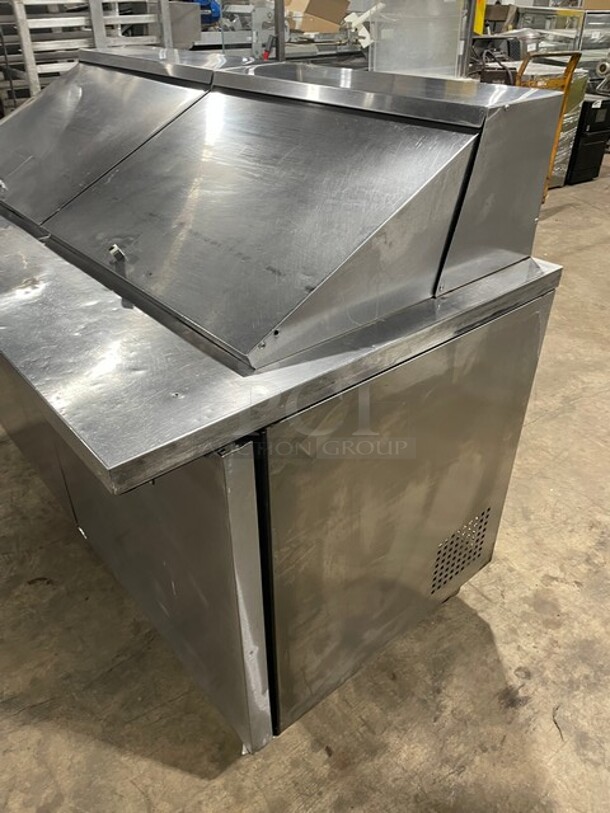 True Commercial Stainless Steel Sandwich/Salad Prep Table! With 2 Door Refrigerated Storage Underneath! With Poly Coated Shelves! On Casters! 115V 1 Phase! Model: TSSU-60-24M-B-ST SN: 7830987! - Image 3 of 9