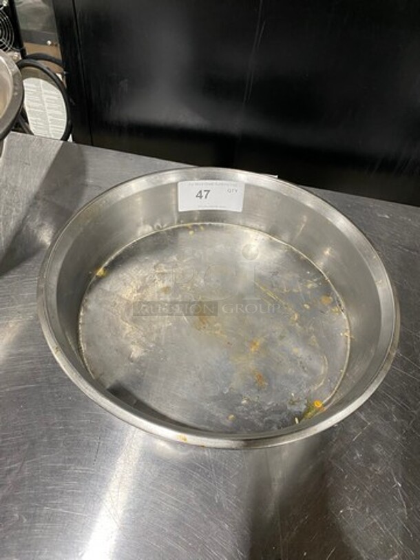 Large Cake Pan! - Image 1 of 3