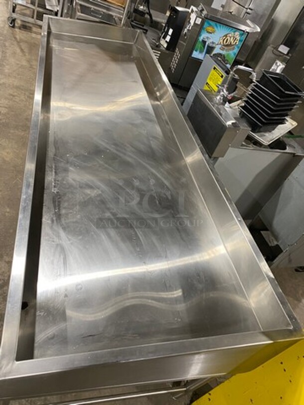 All Stainless Steel Fish/Cold Display Merchandiser Ice Bin! On Legs! - Image 4 of 7