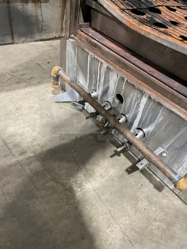 All Stainless Steel Commercial Natural Gas Powered Vertical Upright Smoker! On Legs! - Image 6 of 6