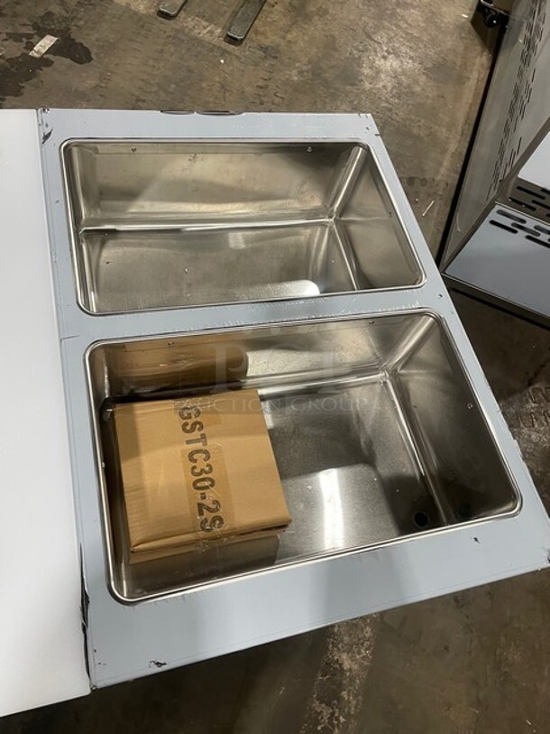 NEW! Scratch-N-Dent! Prepline Natural Gas Powered 2 Pan Sealed Well Hot Food Steam Table! With Sliding Door Enclosed Base! All Stainless Steel! On Legs! Model: GSTC30-2S SN: 2303202305120001! - Image 8 of 9