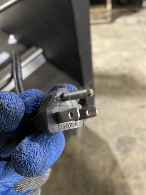 Lakeside Commercial Portable Dry Deli/Bakery Display Rack Merchandiser! On Casters! - Image 7 of 7