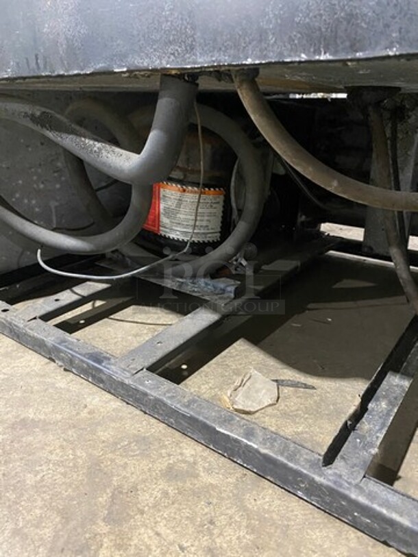 True Commercial 2 Door Reach In Refrigerator Merchandiser! With View Through Sliding Doors! Model: GDM37 SN: 12372459 115V 60HZ 1 Phase - Image 8 of 8