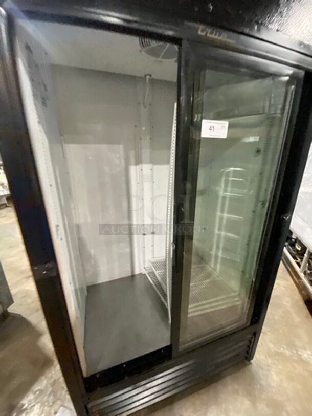 True Commercial 2 Door Reach In Refrigerator Merchandiser! With View Through Sliding Doors! Model: GDM37 SN: 7359096! 115V 60HZ 1 Phase! - Image 5 of 9
