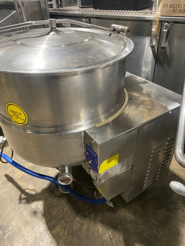 GREAT! Cleveland Range Floor Style Self-Contained Soup Kettle! All Stainless Steel! On Legs! WORKING WHEN REMOVED! Model: KGL40 SN: WT492199L01 - Image 4 of 11