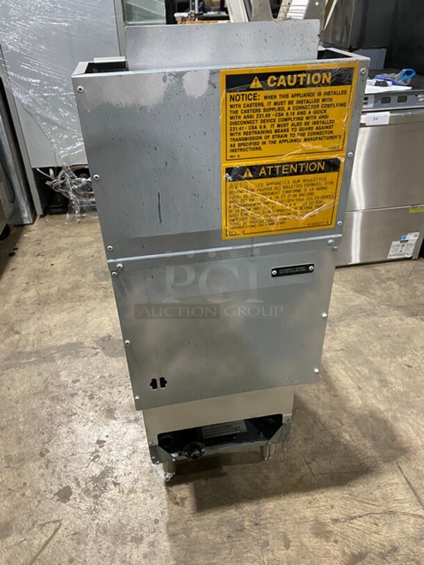 Vulcan Commercial Natural Gas Powered Deep Fat Fryer! With Frying Baskets! All Stainless Steel! On Legs! Model: 1VEG35M1 SN: DV1133288 - Image 3 of 8