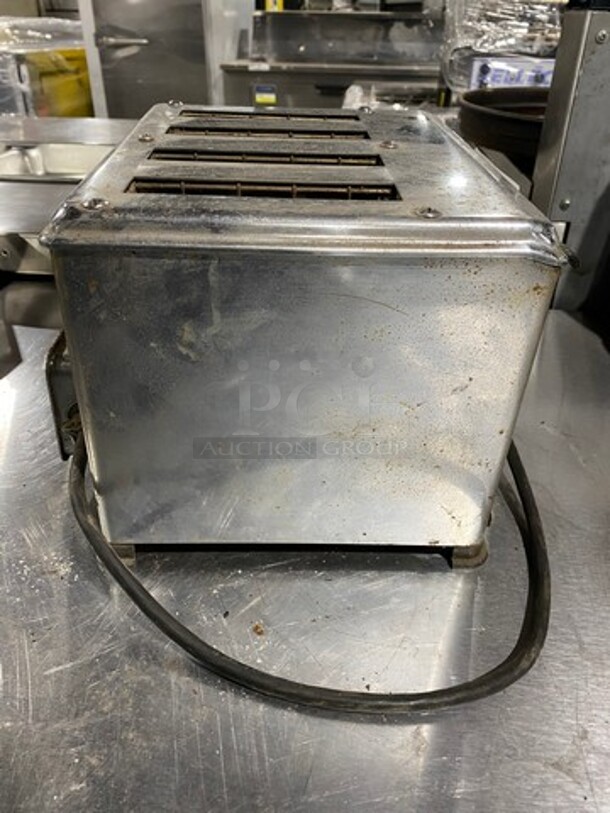 Toastmaster Commercial Countertop 4 Slot Toaster! Model: 1D3 SN: AA4626 208V - Image 4 of 6