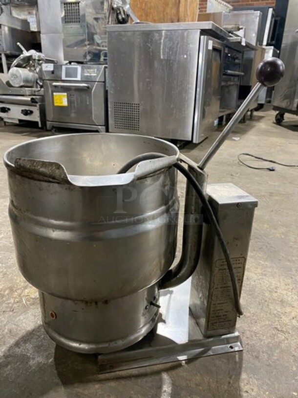 Groen Commercial Electric Powered Tilting Kettle! All Stainless Steel! Model: TDB610 SN: 113091 208/240V 60HZ 1 Phase - Image 3 of 8
