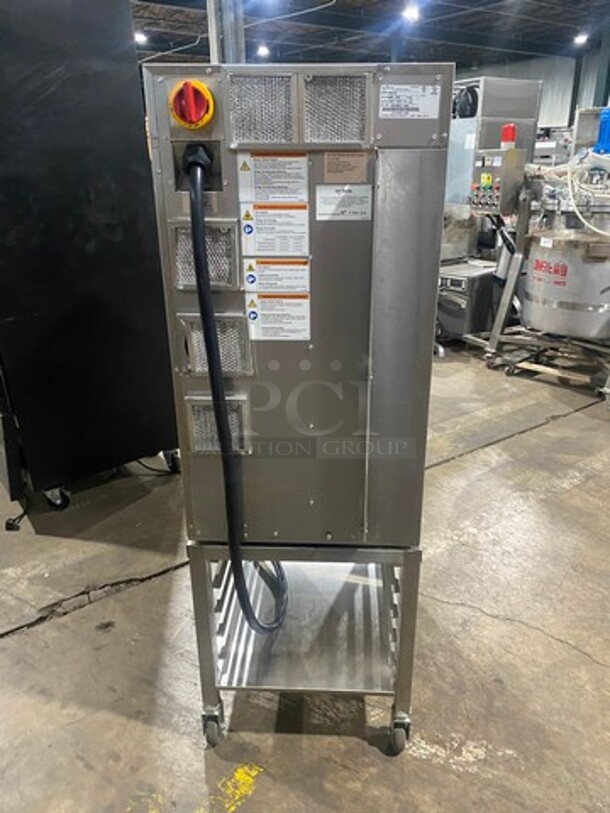 RARE! BARELY USED! LATE MODEL! 2020 Alto Shaam Commercial Multi Cook Oven! With View Through Door! Metal Oven Racks! Storage Space Underneath! All Stainless Steel! On Casters! WORKING WHEN REMOVED! Model: VMCH4H SN: 2678609000 208/240V 60HZ 3 Phase - Image 3 of 11