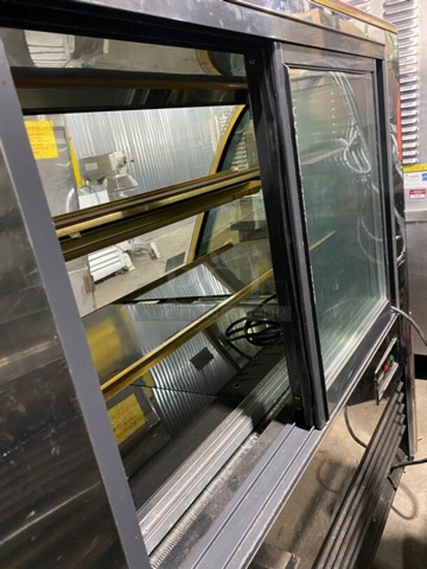 FAB! Kinco Refrigerated Bakery Display Show Case Merchandiser! With Front Curved Glass! With Marble Top & Bottom! With 2 Sliding Rear Access Doors! Model: 3 110V 60HZ 1 Phase - Image 5 of 9