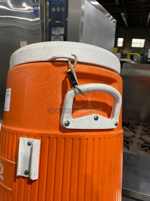 Igloo Orange And White Poly Portable 5 Gallon Beverage Cooler! With Lid! With Side Handles! - Image 8 of 8