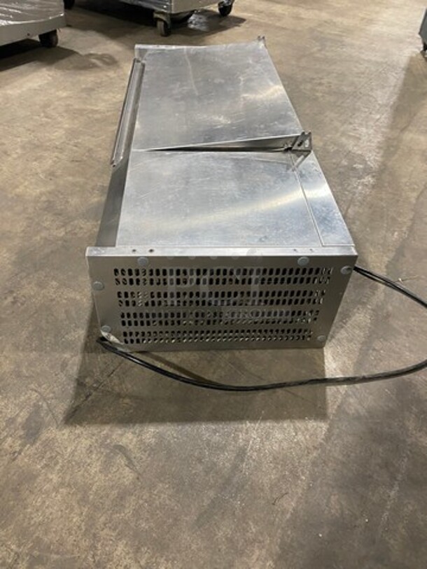 Avantco Commercial Countertop Electric Powered Food Warmer! Stainless Steel Body! - Image 2 of 10