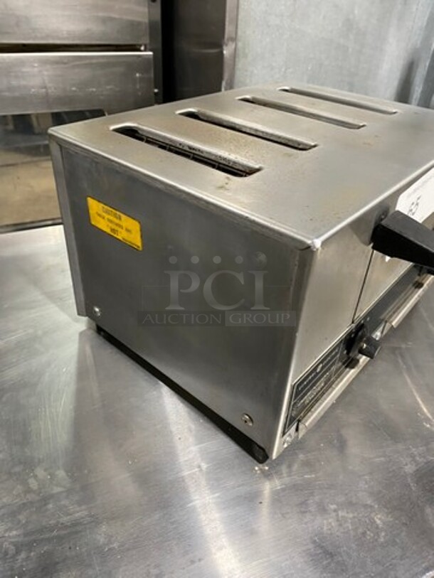 General Electric Commercial Countertop 4 Slot Toaster! Model: ET25 208V - Image 2 of 6