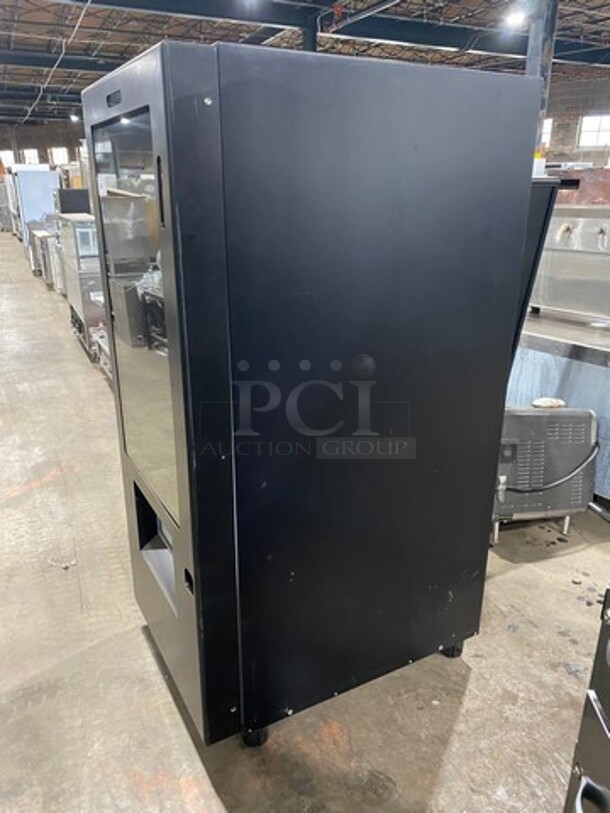 LATE MODEL! 2019 Jofemar Commercial Digital Vending Machine! With Keys! Model: ESPLUSV6S/GRUPO SN: 000001200! - Image 2 of 9