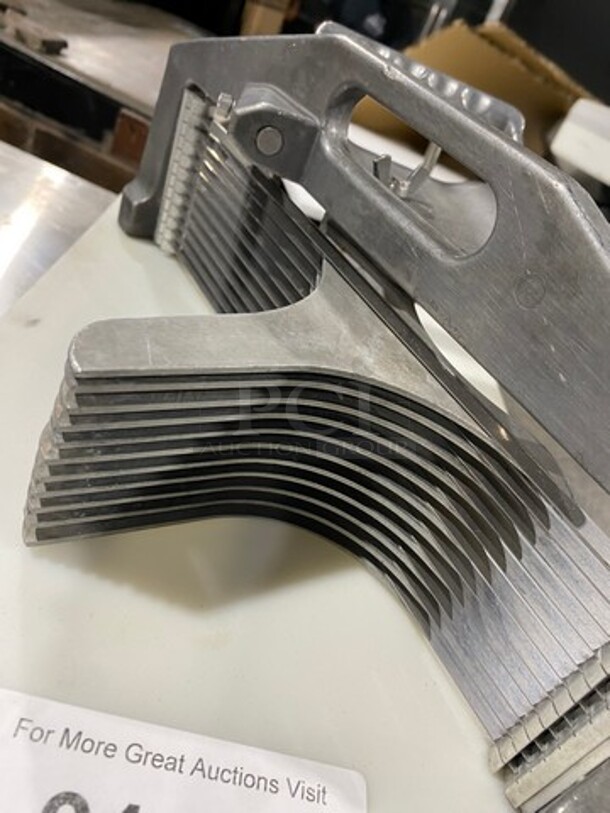 Commercial Countertop Tomato Slicer! - Image 4 of 5