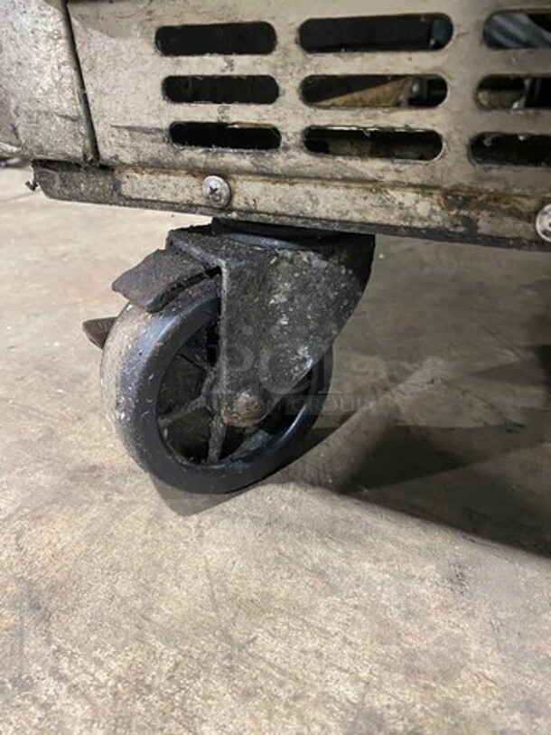 Everest Commercial Refrigerated Sandwich Prep Station! All Stainless Steel! On Casters! MODEL EPBNR2 SN:BPBNR216120066 115V 1PH - Image 8 of 9