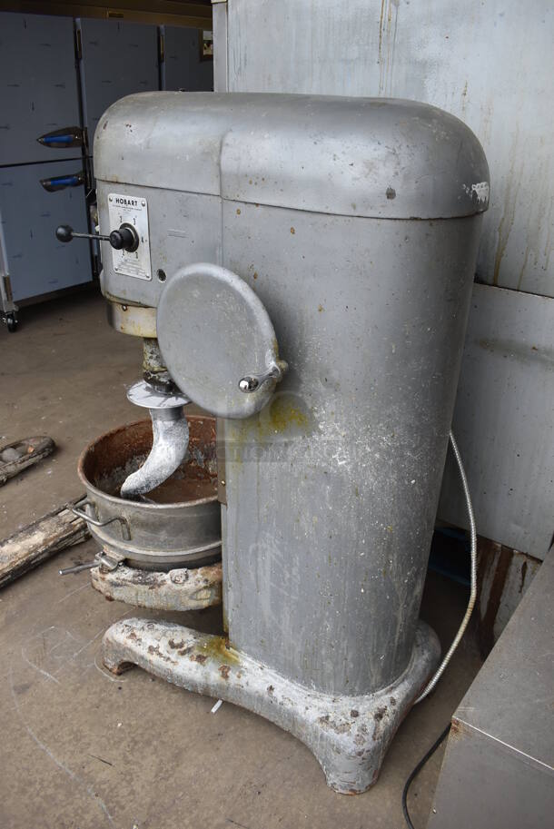 Hobart H-600 Metal Commercial Floor Style 60 Quart Planetary Dough Mixer w/ Metal Mixing Bowl. 208 Volts, 3 Phase. 24x39x56 - Image 3 of 7