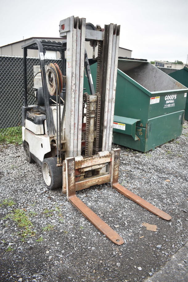 Datsun CFO1 Type G Metal Commercial 2,400 Pound Capacity Propane Gas Powered Fork Lift. Reads 2,300 Hours. Does Not Have Service Brakes. Runs and Drives! - Image 3 of 12