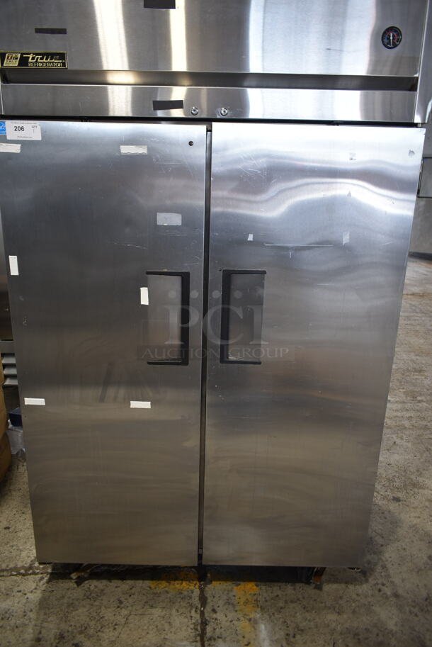 2013 True TG2R-2S ENERGY STAR Stainless Steel Commercial 2 Door Reach In Cooler w/ Poly Coated Racks on Commercial Casters. 115 Volts, 1 Phase. Tested and Working! - Image 8 of 8