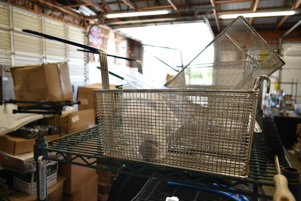 7 Various BRAND NEW Items Including Metal Fry Baskets. 7 Times Your Bid! - Image 5 of 6