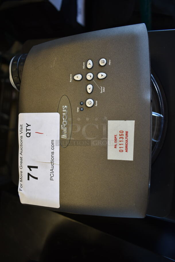 InFocus LP70 Projector.  - Image 5 of 7