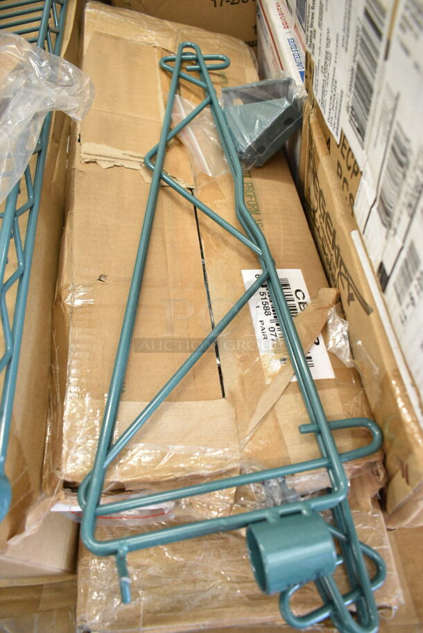 2 BRAND NEW! Quantum CB18P Green Finish Brackets. 2 Times Your Bid! - Image 3 of 4