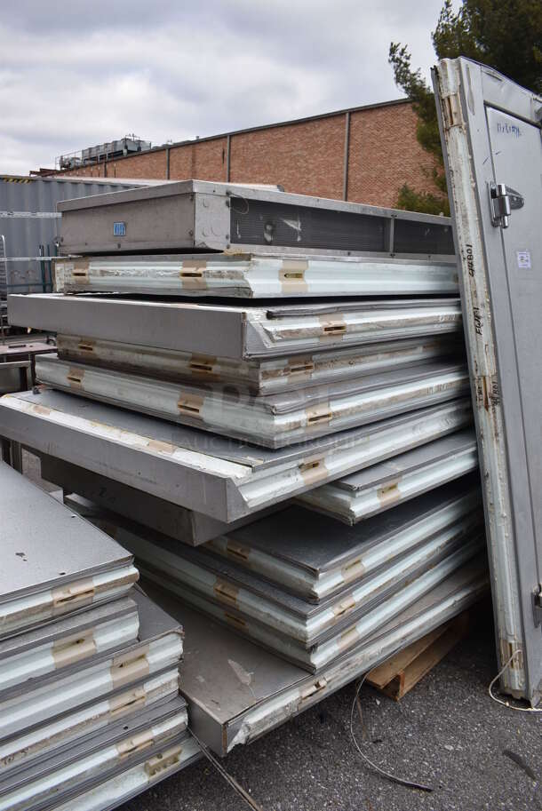 Mr Winter 8'x18'x7.5' Walk In Cooler Box w/ Tecumseh AWA9514ZXNXM 208-230 Volt, 1 Phase Compressor and Bohn SM-1080C 115 Volt, 1 Phase Condener. Does Not Have Floor. Pictures Of Unit Before Disassembly Are Included - Image 12 of 12