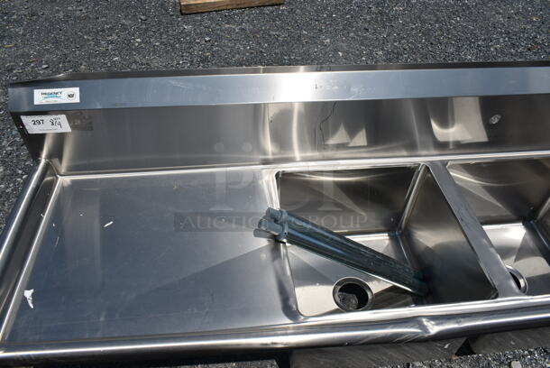 BRAND NEW SCRATCH AND DENT! Regency 60031717224 Stainless Steel Commercial 3 Bay Sink w/ Dual Drain Boards. Bays 17x17. Drain Boards 22.5x18.5 - Image 3 of 6