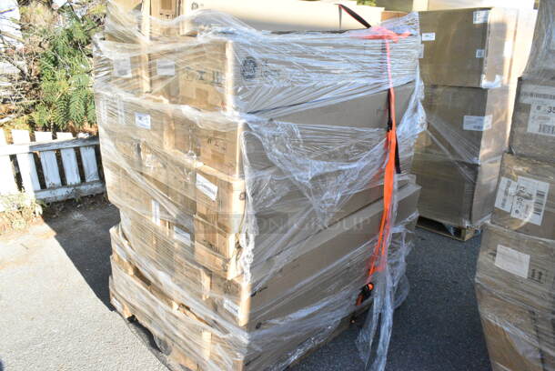 38 BRAND NEW! Boxes Including General Electric GE LED12ET8/4/850 LED Tube Lights, GE 43288 LED Tube Lights. 38 Times Your Bid!  - Image 4 of 5