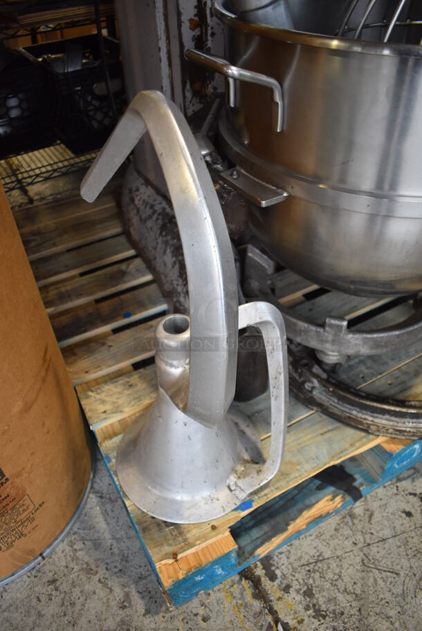 Hobart M 802 Metal Commercial Floor Style 80 Quart Planetary Dough Mixer w/ Metal Mixing Bowl, Bowl Dolly, Bowl Adapter, Dough Hook, Paddle and Whisk Attachments. 208 Volts, 3 Phase. 25x48x64 - Image 5 of 9