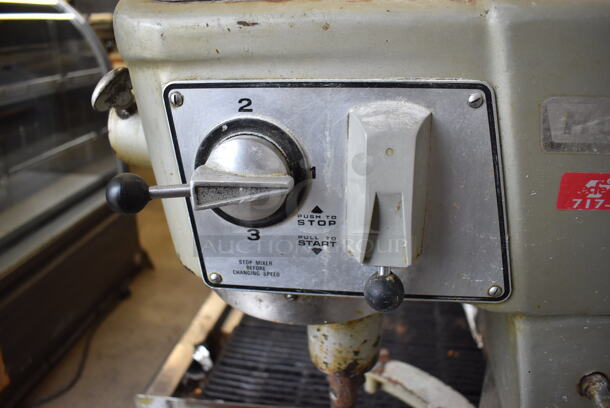 Hobart D300 Metal Commercial Floor Style 30 Quart Planetary Dough Mixer. 115 Volts, 1 Phase. 20x22x45. Tested and Working! - Image 4 of 7