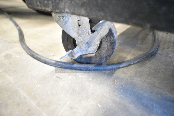 True T-49F Stainless Steel Commercial 2 Door Reach In Freezer on Commercial Casters. 115 Volts, 1 Phase. Cannot Test - Unit Trips Breaker - Image 4 of 5