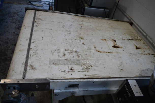 Metal Commercial Conveyor Belt on Commercial Casters. 208/240 Volts.  - Image 3 of 5