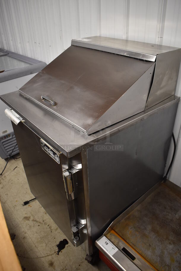 2012 Leader LM27 S/C Stainless Steel Commercial Sandwich Salad Prep Table Bain Marie Mega Top on Commercial Casters. 115 Volts, 1 Phase. 27x27x46. Tested and Powers On But Does Not Get Cold - Image 6 of 7
