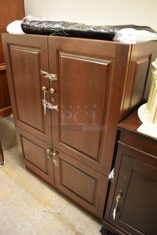 Wooden 4 Door Cigar Humidor w/ Contents. Comes w/ Key! - Image 2 of 12