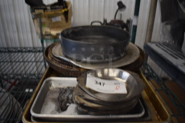 ALL ONE MONEY! Lot of Various Metal Items Including Baking Pans  - Image 4 of 7