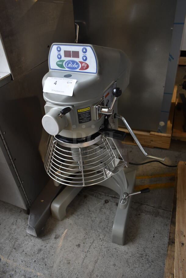 BRAND NEW SCRATCH AND DENT! 2023 Globe SP20 Metal Commercial Countertop 20 Quart Planetary Dough Mixer w/ Bowl Guard. 110 Volts, 1 Phase. Tested and Powers On But Parts Do Not Move - Image 2 of 7