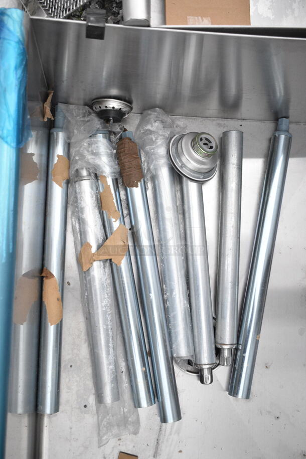 BRAND NEW SCRATCH AND DENT! Stainless Steel Single Bay Sink.  - Image 4 of 5