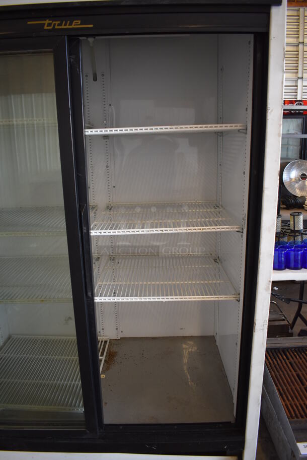 2012 True GDM-41 ENERGY STAR Metal Commercial 2 Door Reach In Cooler Merchandiser w/ Poly Coated Racks. 115 Volts, 1 Phase. 47x30x79. Tested and Powers On But Does Not Get Cold - Image 8 of 9