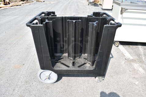 Cambro Adjustable Dish Caddy