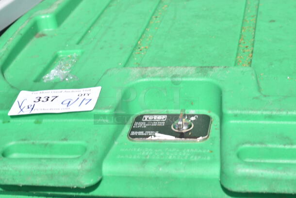 4 Outdoor Trash Cans. 27x32x42, 23x33x45, 26x31x32, 27x31x43. 4 Times Your Bid!  - Image 3 of 12