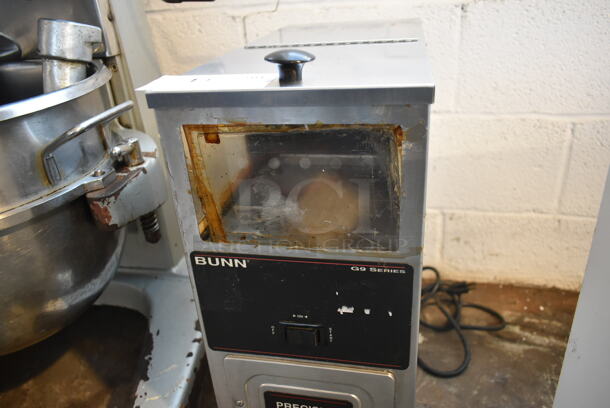 Bunn G9 HD Stainless Steel Commercial Countertop Coffee Bean Grinder. 120 Volts, 1 Phase. Tested and Working! - Image 4 of 8