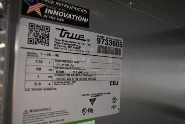 2019 True T-35-HC Stainless Steel Commercial 2 Door Reach In Cooler w/ Poly Coated Racks on Commercial Casters. 115 Volts, 1 Phase. Tested and Working! - Image 5 of 5
