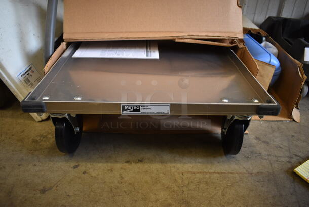 BRAND NEW IN BOX! Metro Metal Cart on Commercial Casters. 21.5x21.5x7.5
