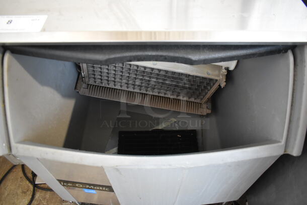2015 Ice-O-Matic ICEU150FA5 Stainless Steel Commercial Undercounter Self Contained Ice Machine. 115 Volts, 1 Phase.  - Image 5 of 6
