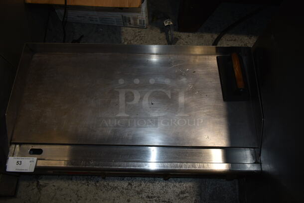 Avantco 177EG36N Stainless Steel Commercial Countertop Electric Powered Flat Top Griddle. 208/240 Volts.  - Image 2 of 6